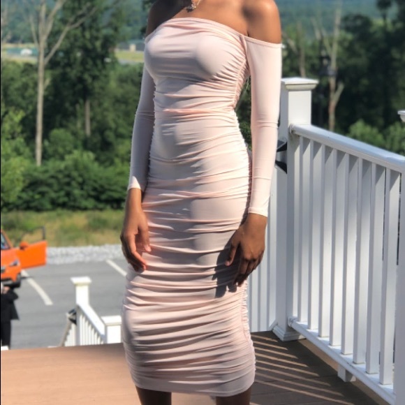 Missguided Dresses & Skirts - Light pink Dress